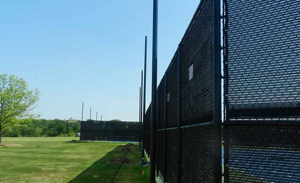 Master Systems Courts Wind Screen and Privacy Screen Sample
